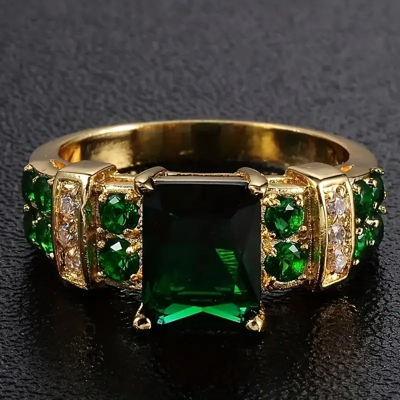 Emerald Gold Geometric Ring Jula Jewelry