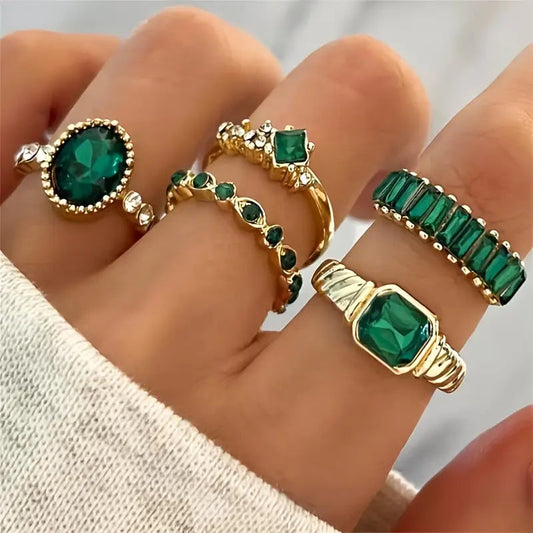 Gold and Emerald Ring Set Jula Jewelry