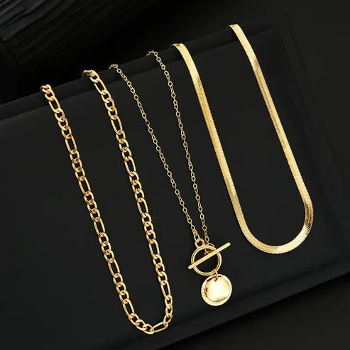 Savira Textured Coin Layered Pendant Necklace Jula Jewelry