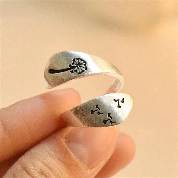 Adjustable Hand-Carved Daisy Ring Jula Jewelry