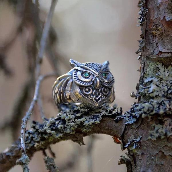 Emerald Owl Ring Jula Jewelry