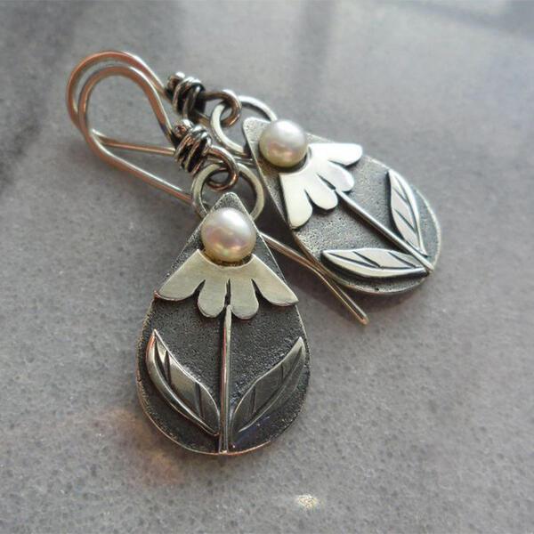 Earrings of Tear Flowers Jula Jewelry