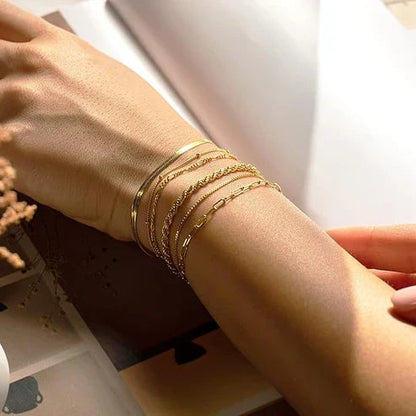 Isabella Vernetta bangle collection Jula Jewelry