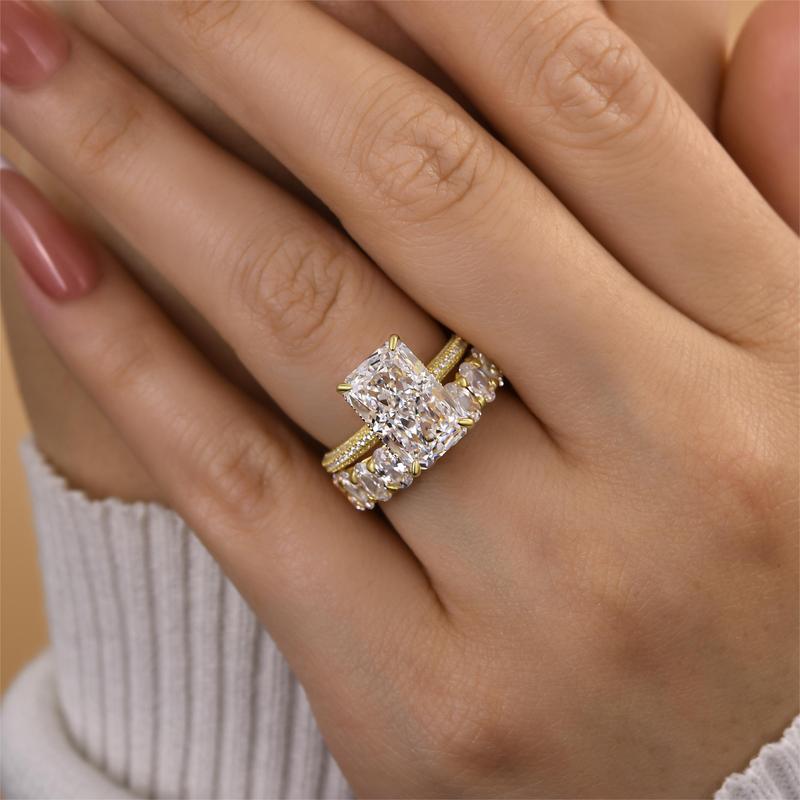 Elegant Cushion Cut Diamond Ring in Golden Jula Jewelry
