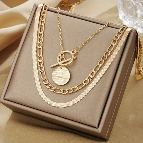 Savira Textured Coin Layered Pendant Necklace Jula Jewelry