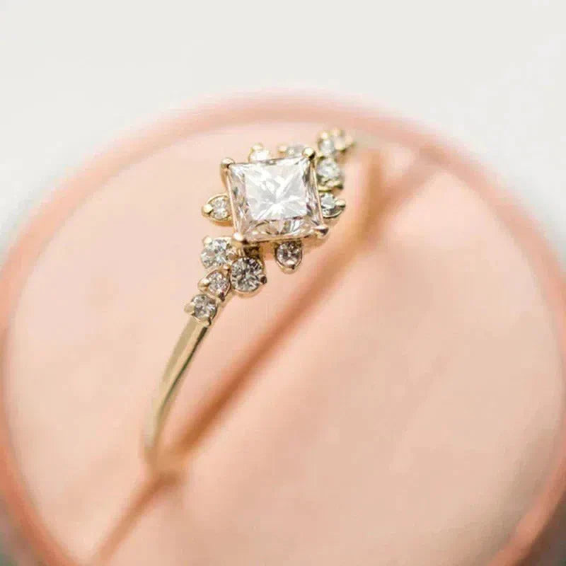 Luxurious ring with cubic zirconia crafted from gold and silver Jula Jewelry