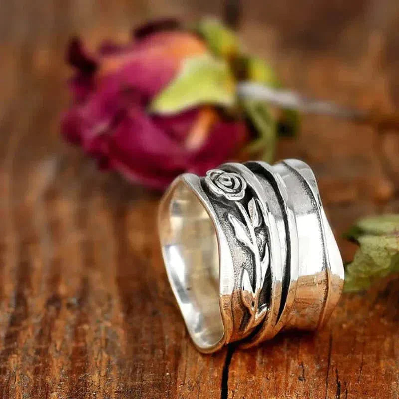 Vintage Silver Floral Ring Jula Jewelry