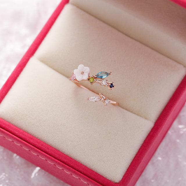 Adjustable Ring Wildflower with Golden Gemstones Jula Jewelry