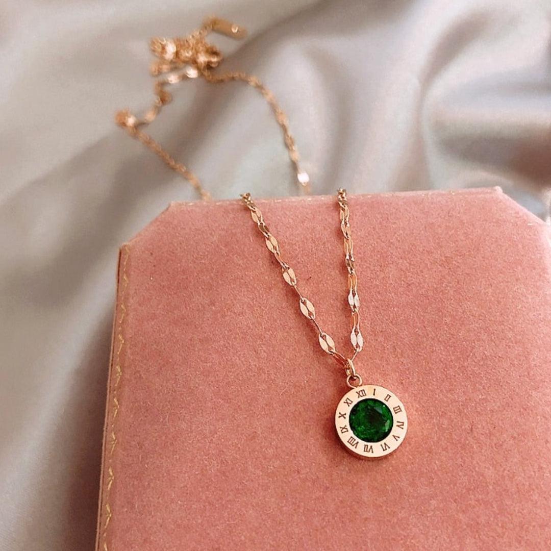 Emerald Time Necklace in Gold Jula Jewelry