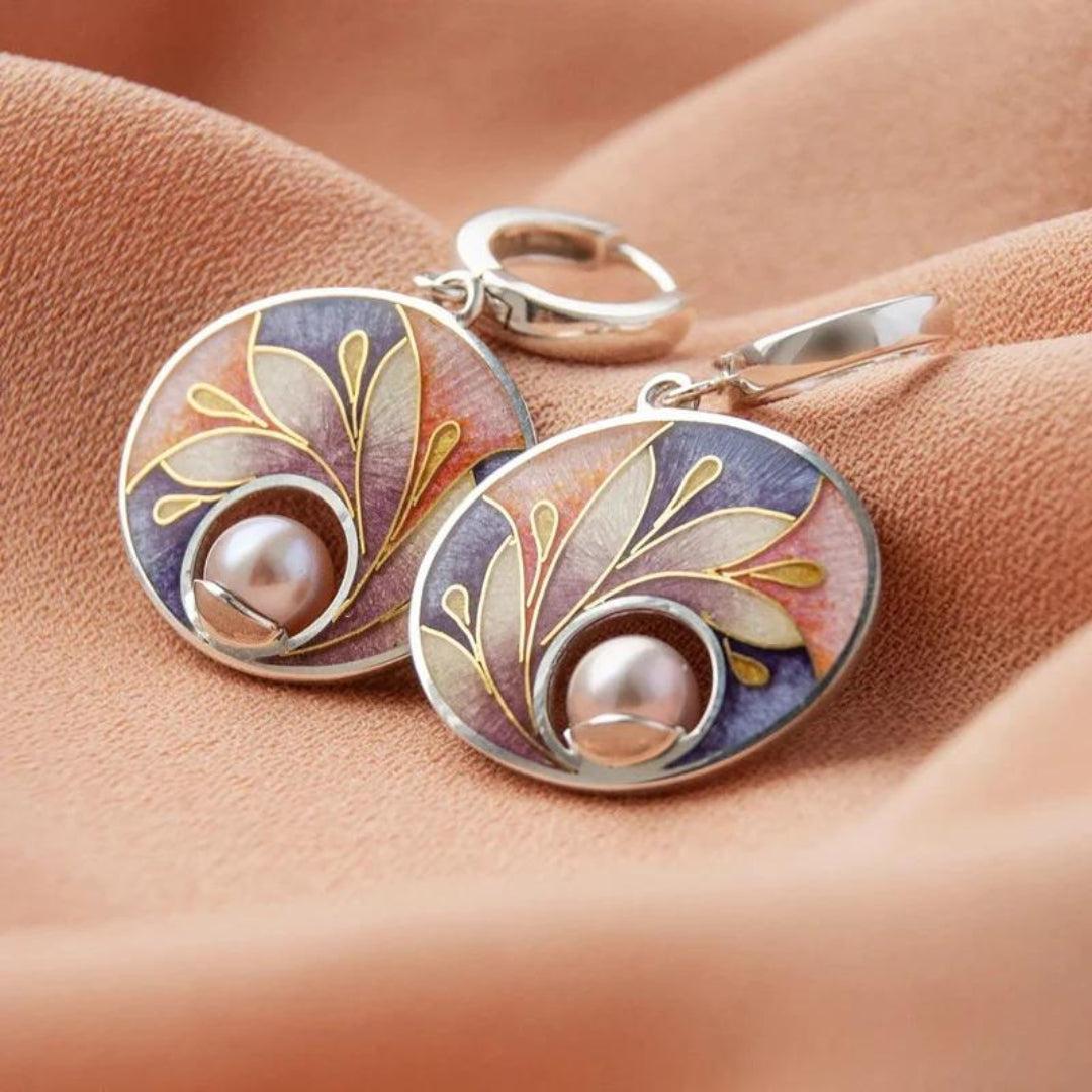 Acrylic earrings adorned with pearls Jula Jewelry