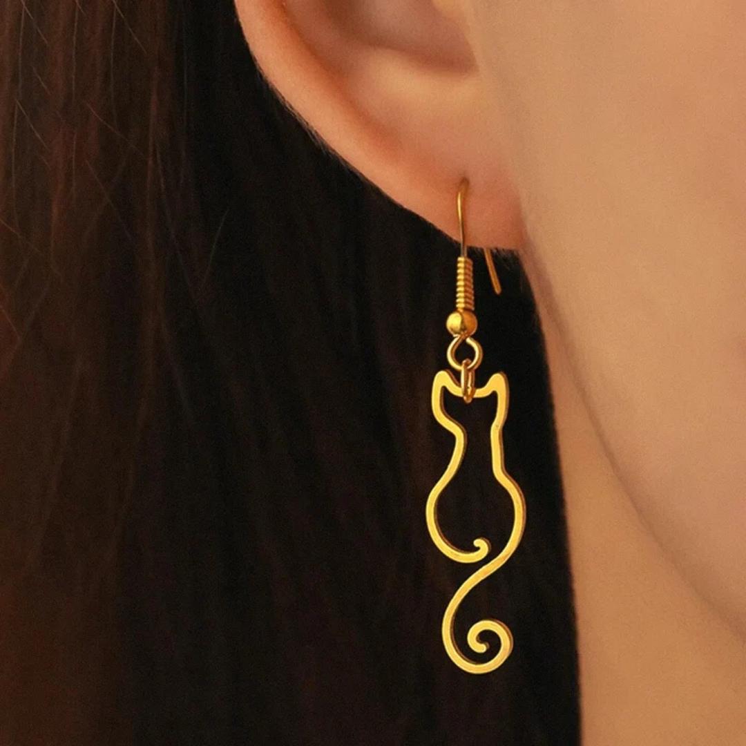 Golden Vintage Feline Earrings Jula Jewelry