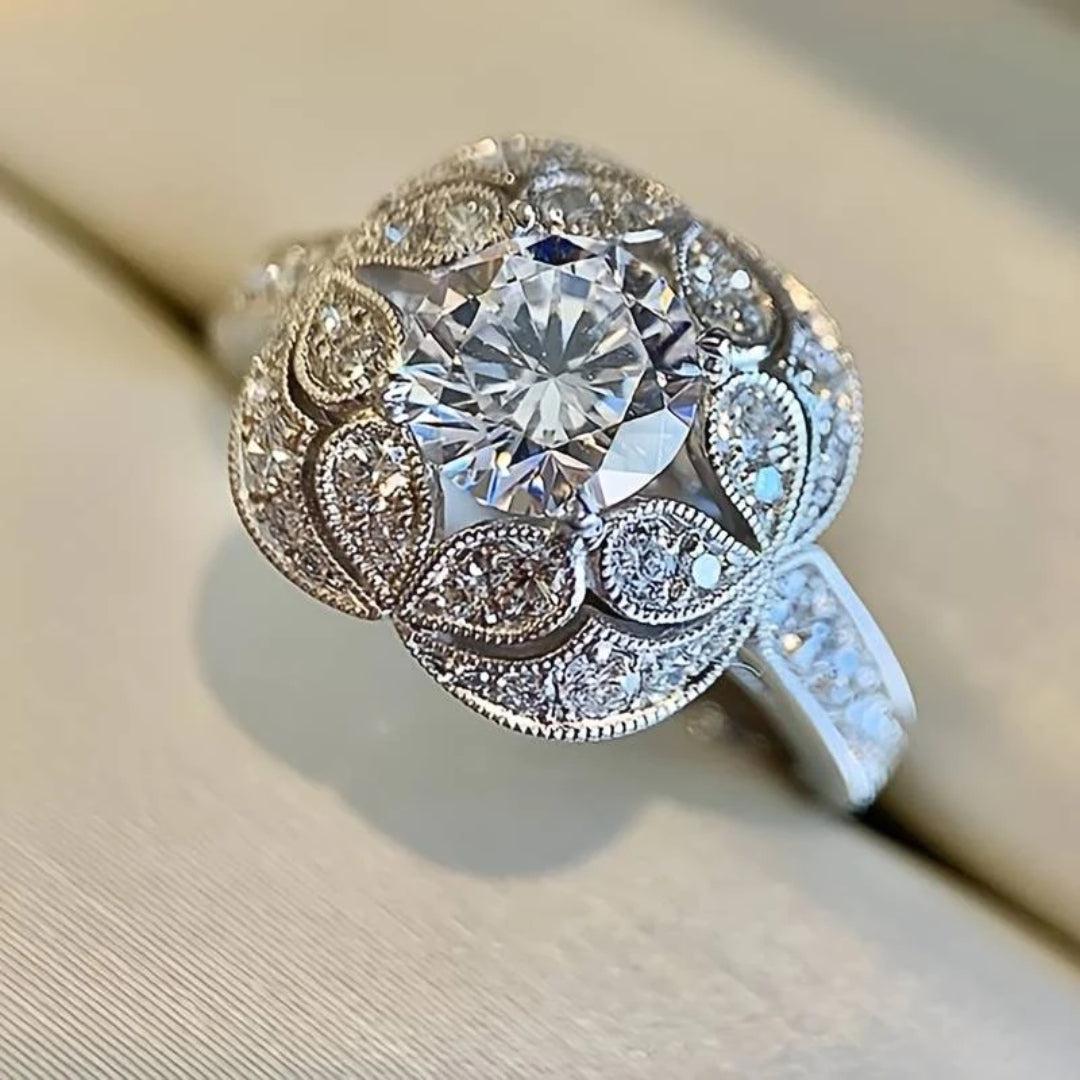 Vintage Shimmering Ring in Silver Jula Jewelry