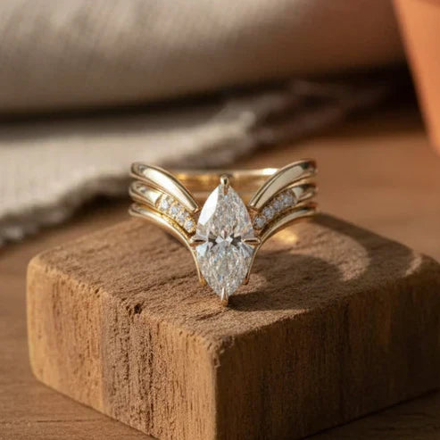 Golden Crown Ring Jula Jewelry