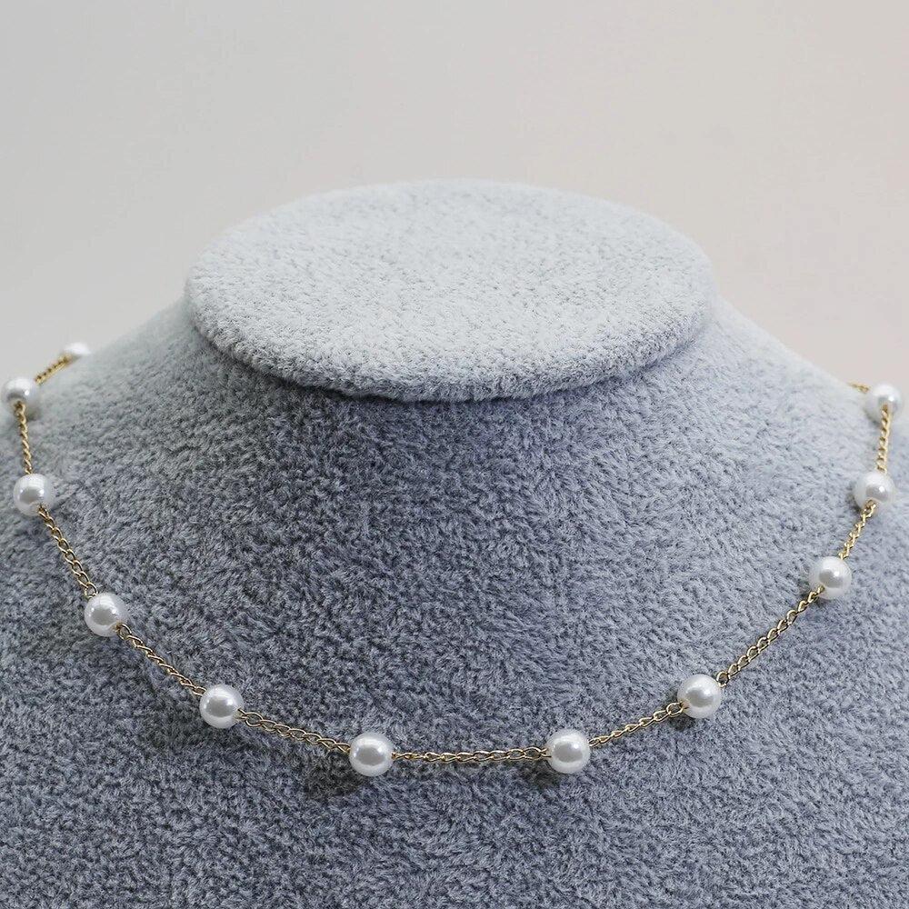Gold pearl necklace Jula Jewelry