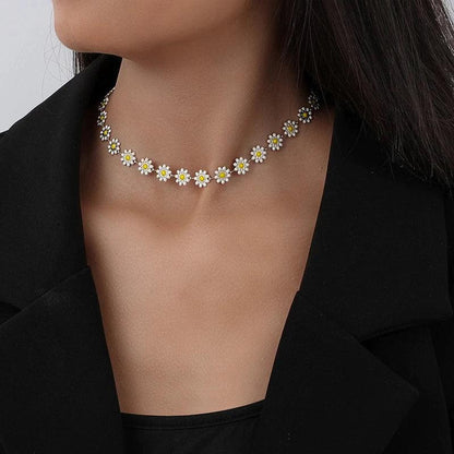 Gold Daisy Necklace Jula Jewelry