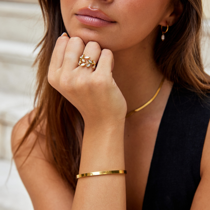 Golden Leaf Pattern Ring Jula Jewelry