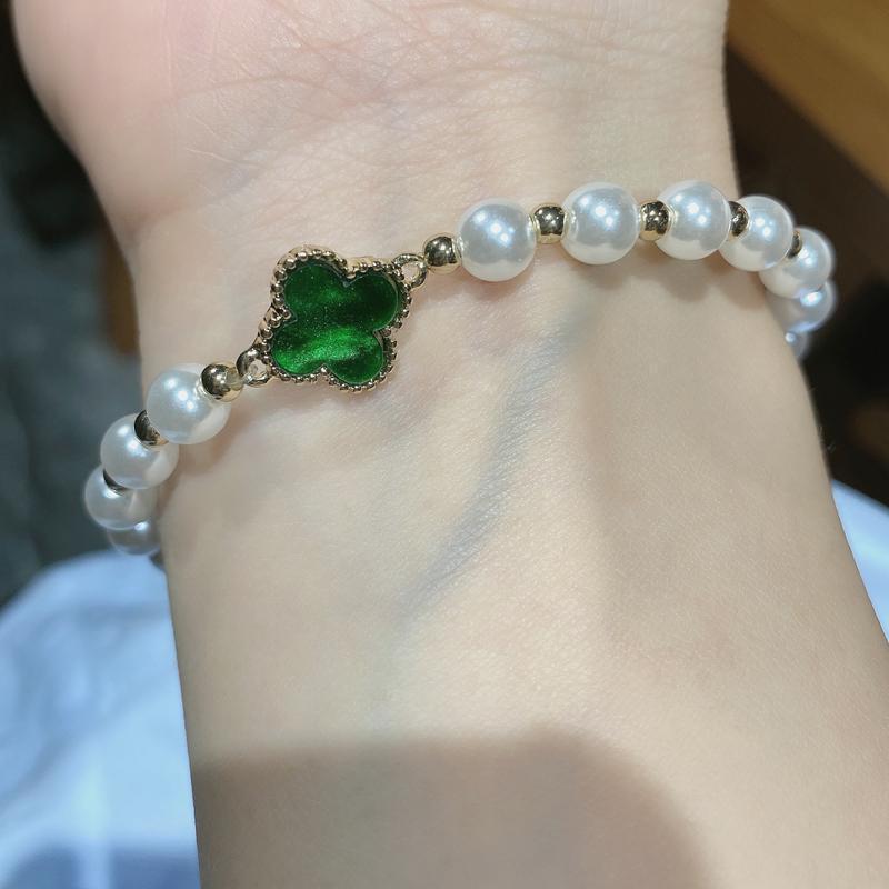 Emerald Clover Leaf Bead Bracelet Jula Jewelry