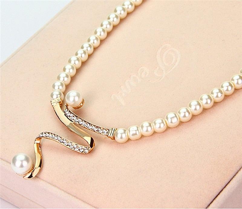 Natural Pearl Jewelry Set (Necklace + Earrings) Jula Jewelry