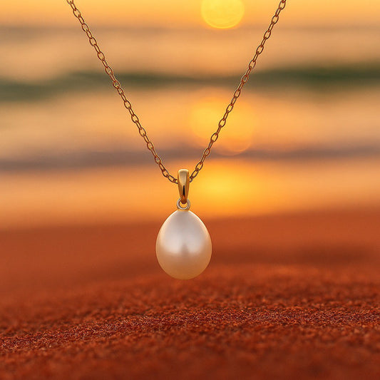 Ria | Pearl Necklace with Delicate Chain Jula Jewelry