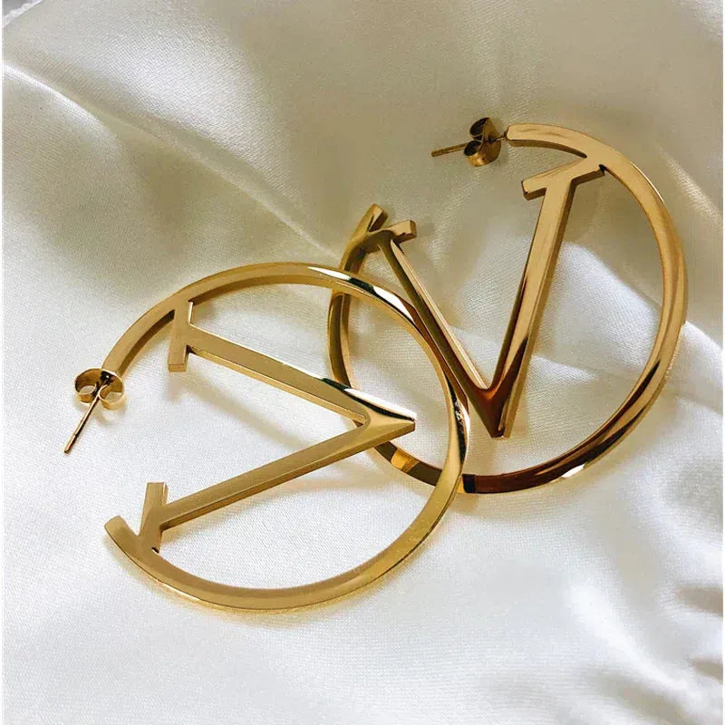 Punk V Earrings in Golden Jula Jewelry