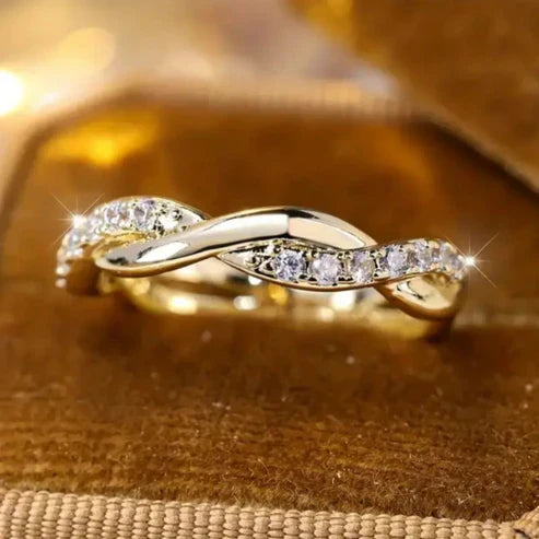 Braided Shiny Gold Ring Jula Jewelry