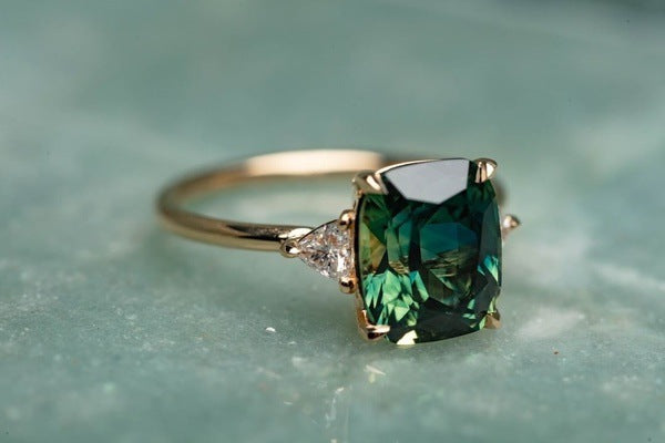 Golden Emerald Solitaire Ring Jula Jewelry