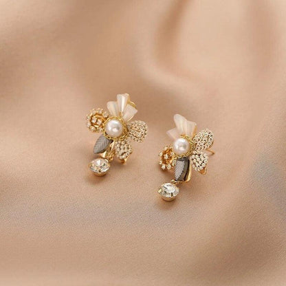 Floral Pearl Pendant Earrings in Gold Jula Jewelry