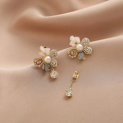 Floral Pearl Pendant Earrings in Gold Jula Jewelry