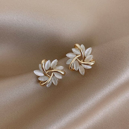 Luxurious White Opal Earrings in Gold Jula Jewelry