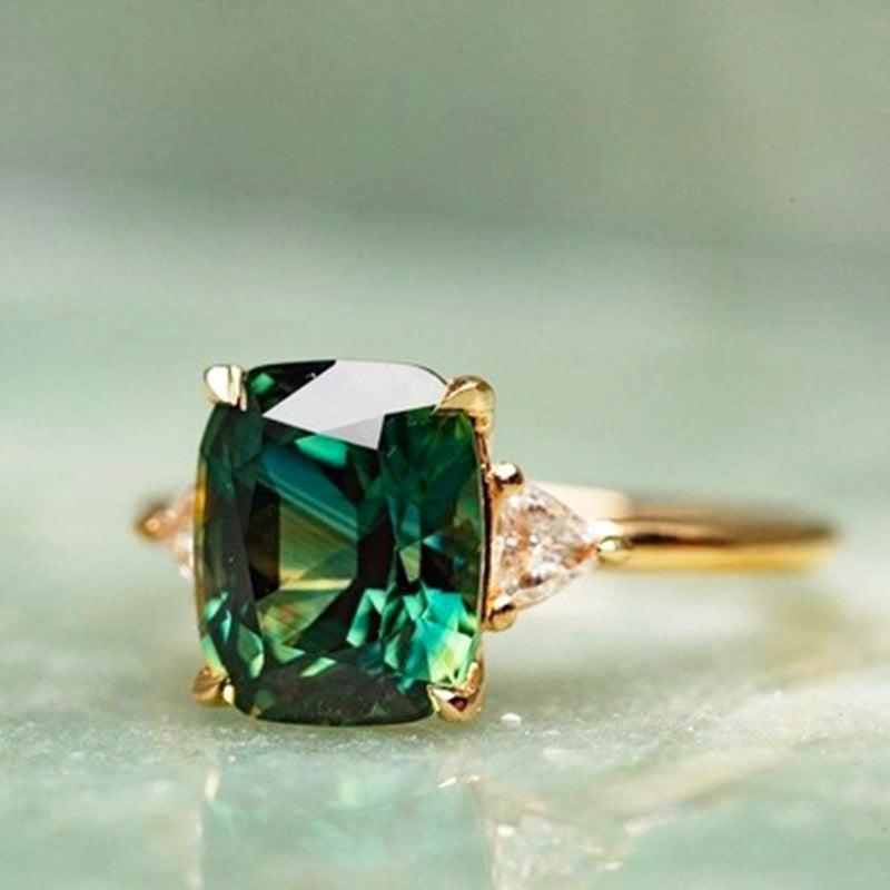 Elegant Emerald Square Ring Jula Jewelry
