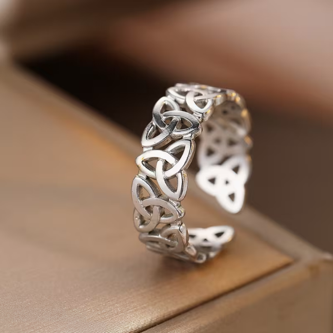 Heritage Knotwork Unity Ring Jula Jewelry