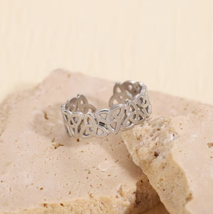 Heritage Knotwork Unity Ring Jula Jewelry