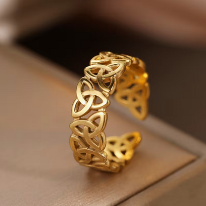 Heritage Knotwork Unity Ring Jula Jewelry