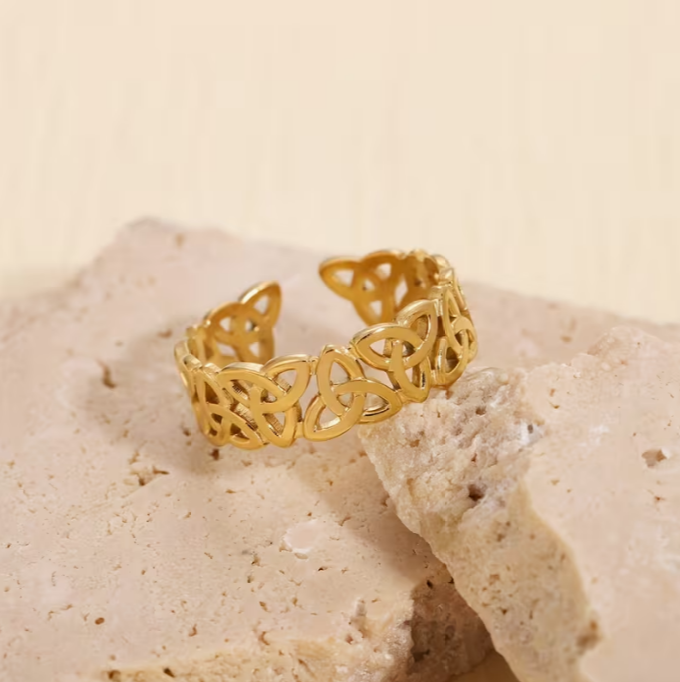 Heritage Knotwork Unity Ring Jula Jewelry