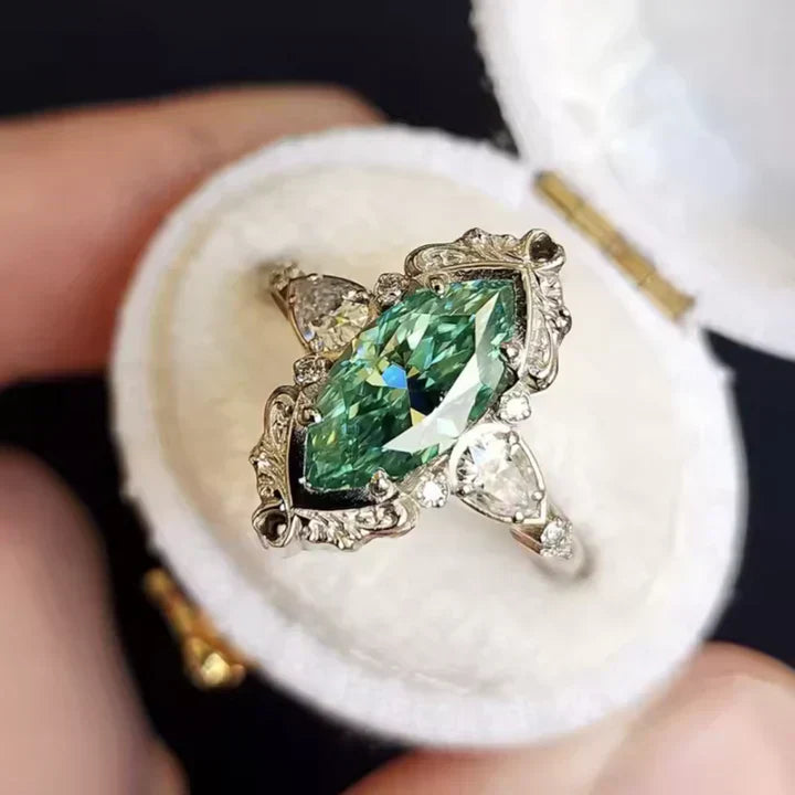Certainly! Here's a slightly edited version:

Vaelira Thornewyn Circle Jula Jewelry