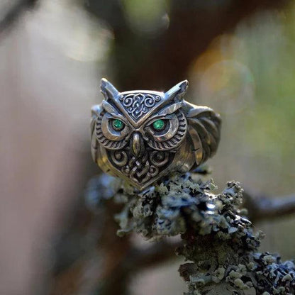 Emerald Owl Ring Jula Jewelry