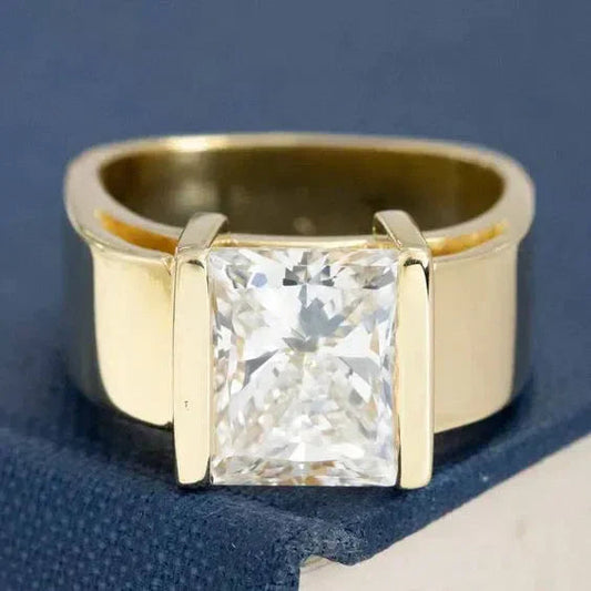 Vintage Princess-Cut Ring Jula Jewelry