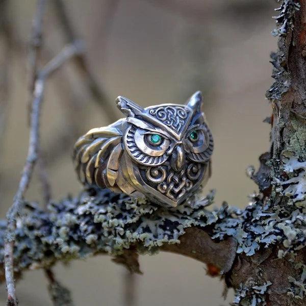 Emerald Owl Ring Jula Jewelry