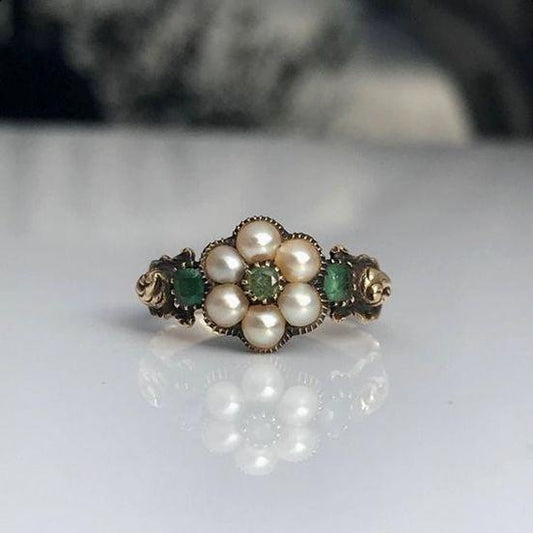 Vintage Green Beaded Floral Ring Jula Jewelry