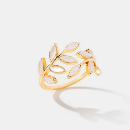 Golden Leaf Pattern Ring Jula Jewelry