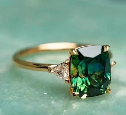 1+1 Offer: Fiora Emmeranthe Bracelet + Green Zirconia Ring in Gold Jula Jewelry