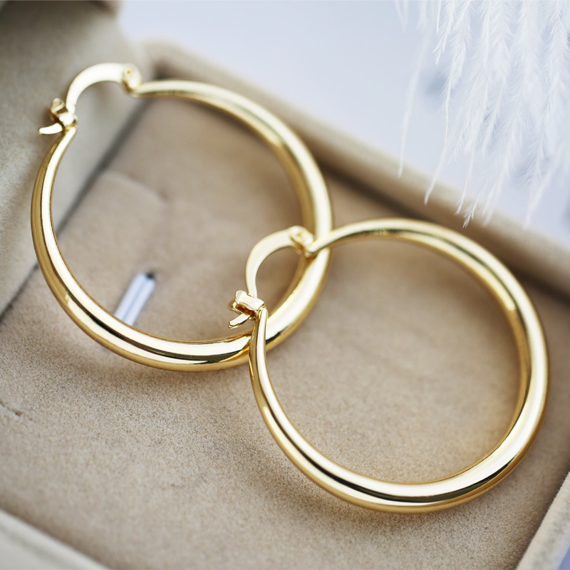 Golden loop earrings Jula Jewelry