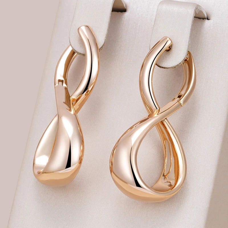 Gold-colored wave earrings Jula Jewelry