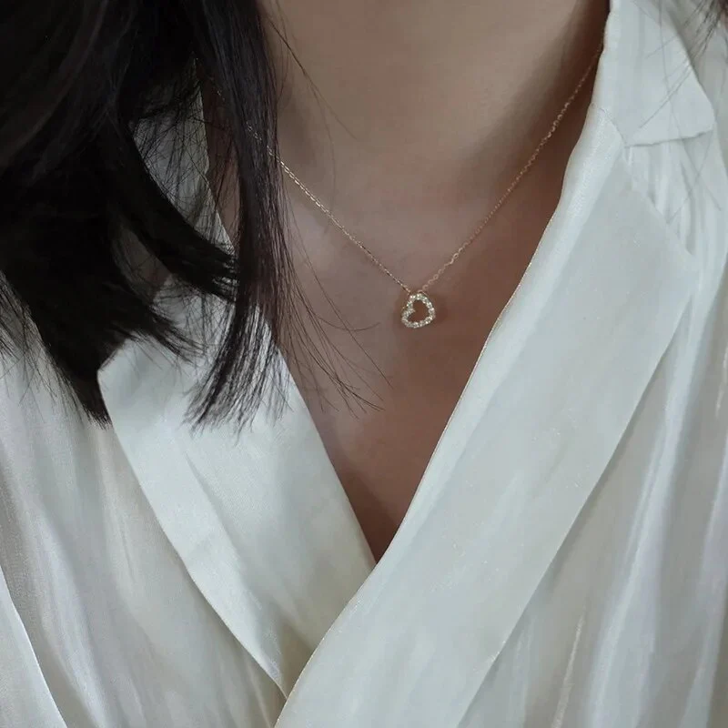 Elegant Shiny Heart Pendant Necklace Jula Jewelry
