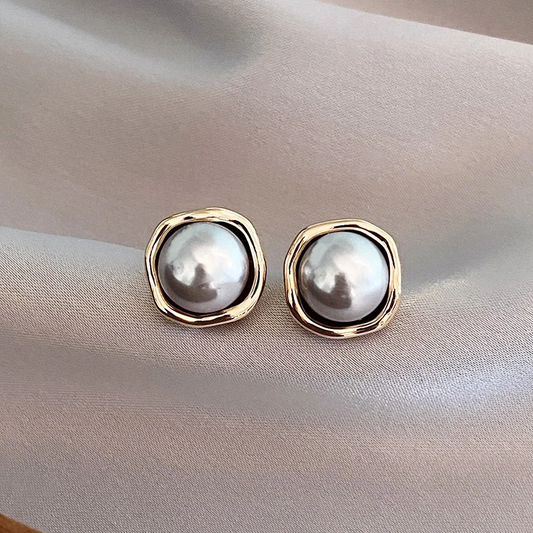 Elegant Black Pearl Stud Earrings Jula Jewelry
