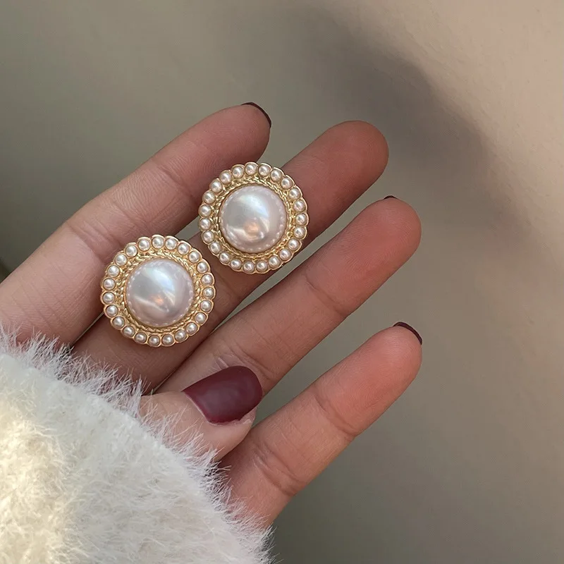 Elegant Shimmering Pearl Earrings Jula Jewelry