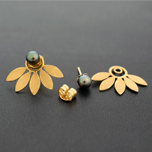Vintage Golden Leaf Dark Pearl Ear Jewelry Jula Jewelry
