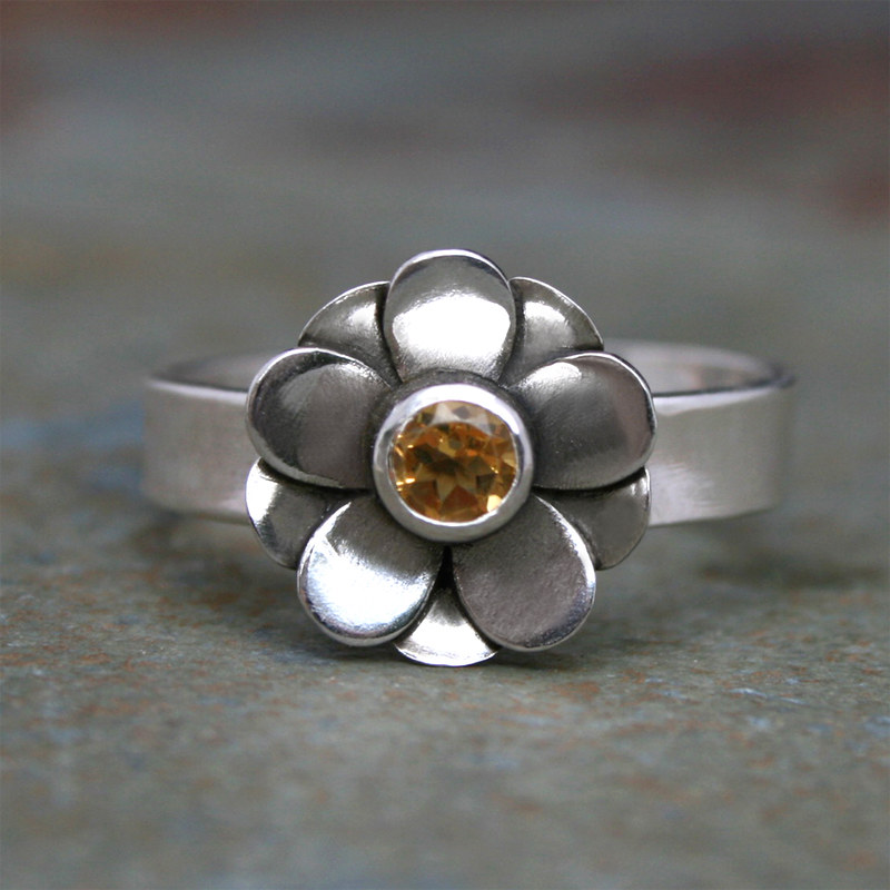 Vintage Silver Blossom Ring Jula Jewelry