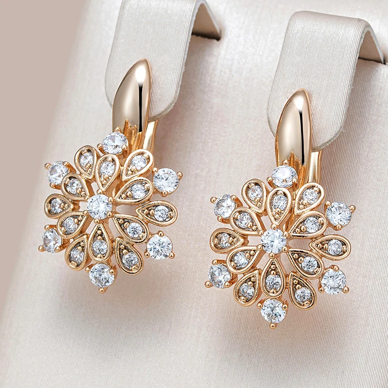 Elegant Shiny Golden Earrings Jula Jewelry