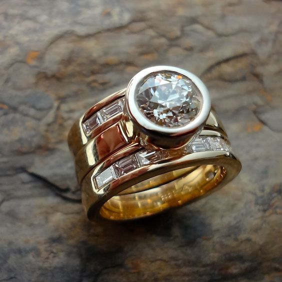 Vintage ring crafted from layered glass Jula Jewelry